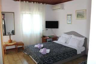 Апартаменты Villa Mia Apartments Биела Апартаменты «Комфорт» с 1 спальней и террасой, вид на море-5